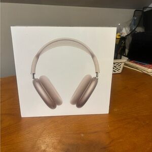 BRAND NEW 2nd gen AirPod max